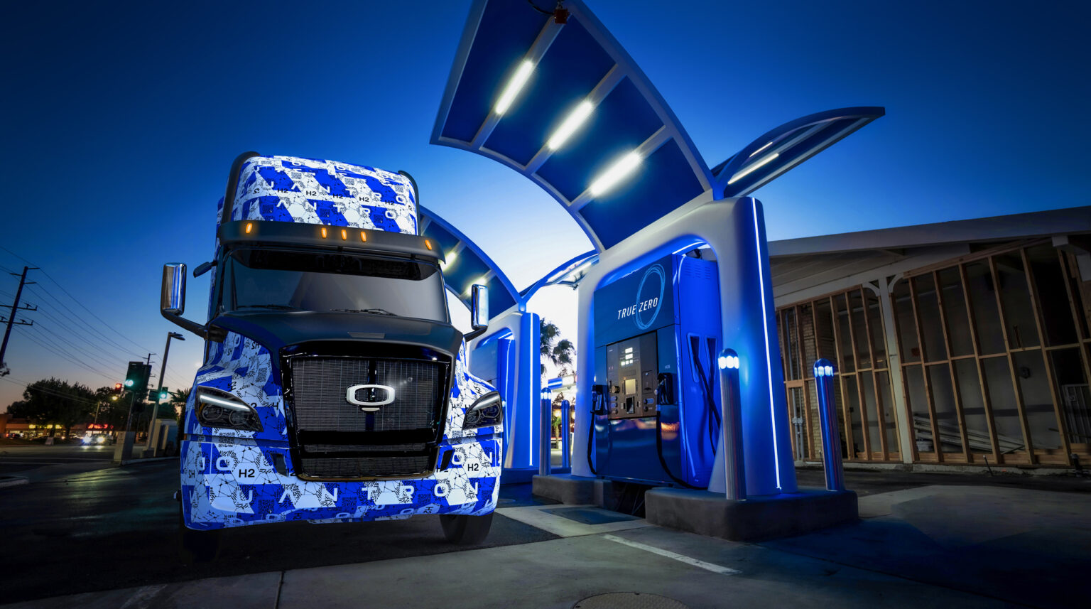 Fuel Cell Trucks Win Big in New $7 Billion US Hydrogen Plan