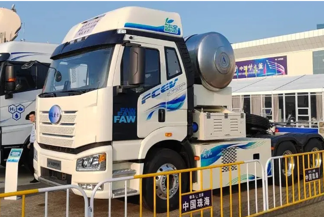 China Unveils 'Track 1000' Liquid Hydrogen System for Trucks, Breaking 1,000Km Barrier Without Refueling