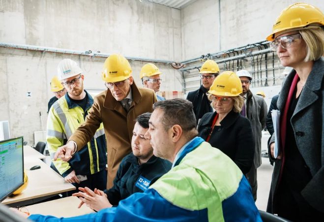Behind Siemens &amp; BASF’s World-First Green Hydrogen Project