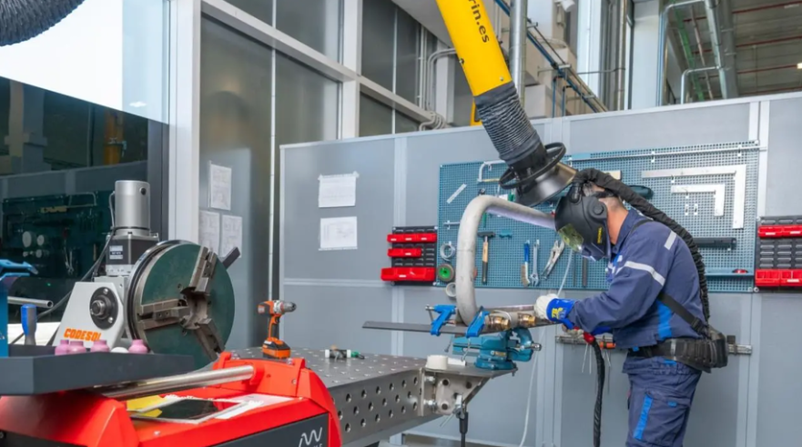 Building Electrolyzers in Guadalajara, Spain: Cummins Accelerates Green Hydrogen Push with Electrolyzer Plant in Spain