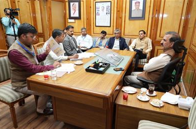 CM reviews progress of green hydrogen plant in Nalagarh