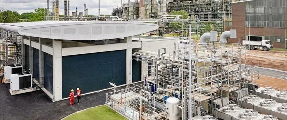 Shell takes final investment decision on 100MW German green hydrogen project to supply its own refinery